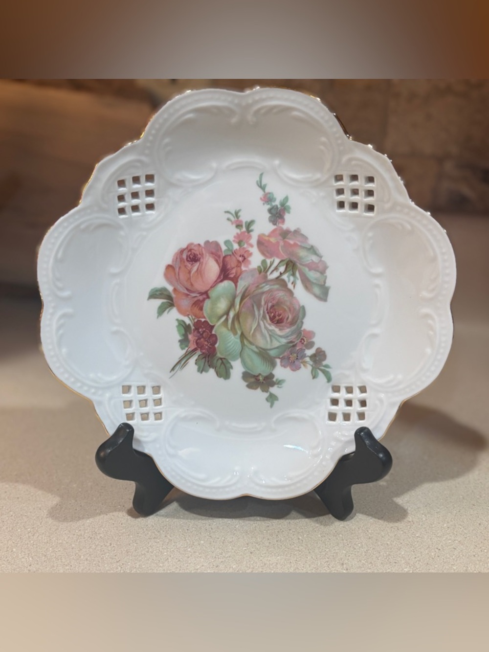 A Vintage Leuchtenburg Germany porcelain plate